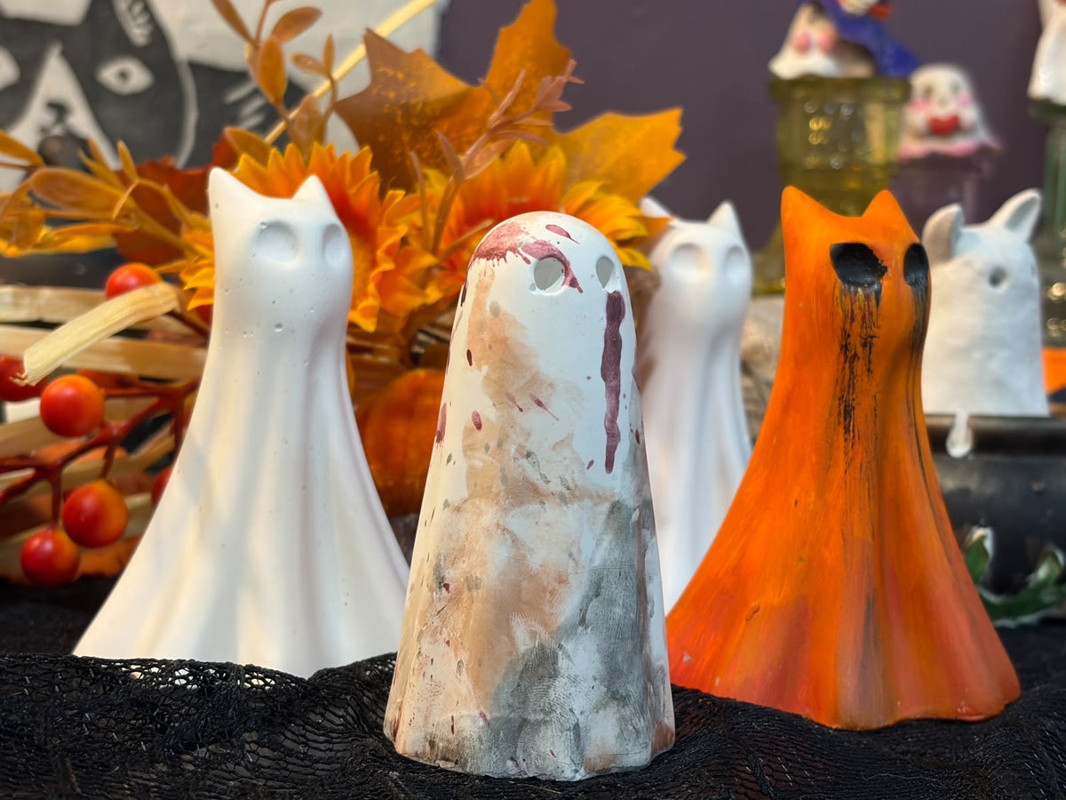 Painted Halloween little ghost creations at O&E